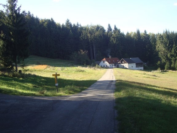 Foto: Wolfgang Dröthandl / Wandertour / Nebelstein - Panoramaweg / Hier neue Wegführung, Wiese wird umgangen / 02.10.2018 10:11:41