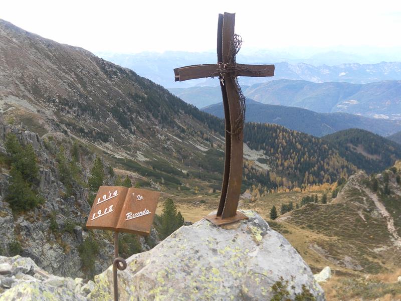 Foto: Wolfgang Lauschensky / Wandertour / Monte Croce und Monte Rujoch / Mahnmal am Monte Baitol / 29.10.2018 00:13:42