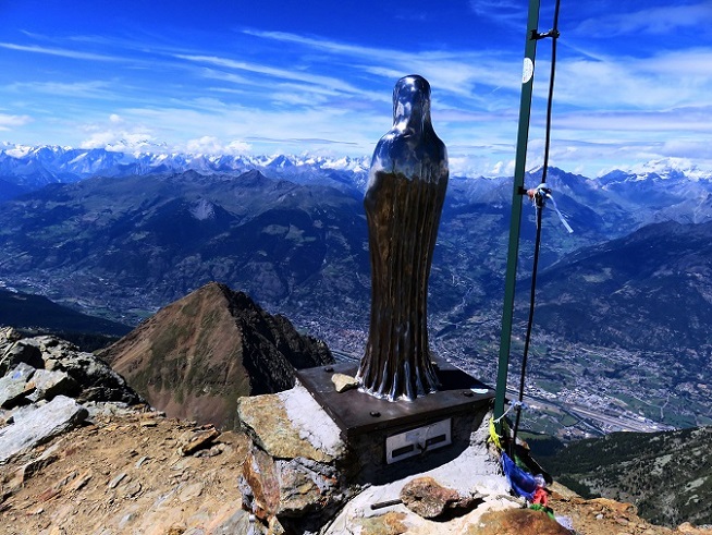Foto: Andreas Koller / Wandertour / Monte Emilius Normalroute (3559m) / 04.12.2018 01:23:11