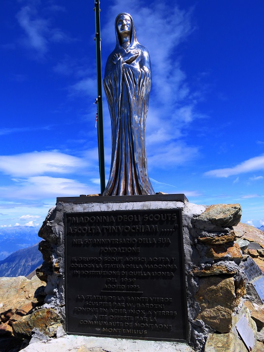 Foto: Andreas Koller / Wandertour / Monte Emilius Normalroute (3559m) / 04.12.2018 01:21:53