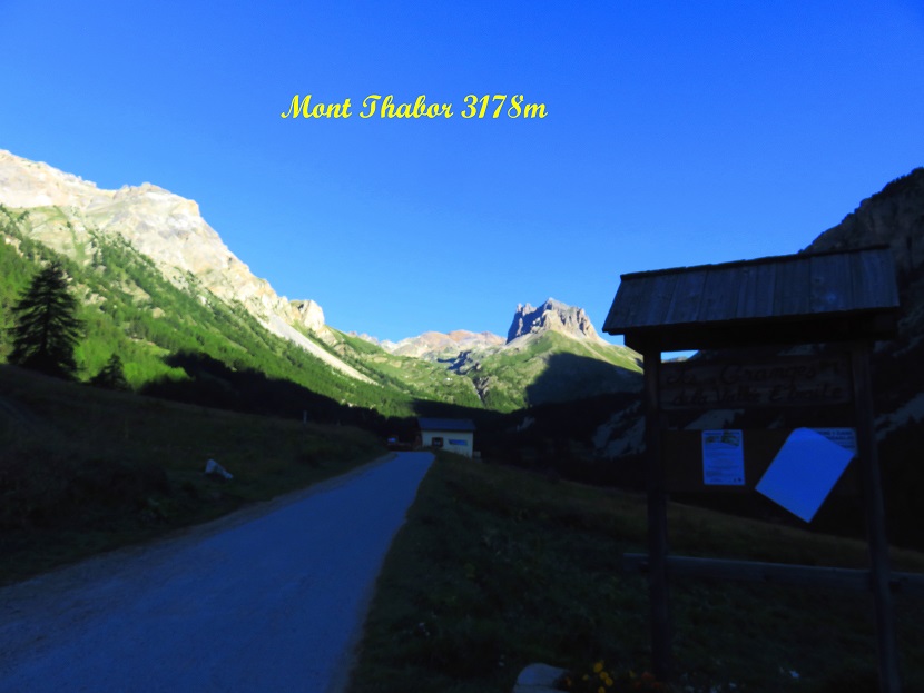 Foto: Andreas Koller / Wandertour / Mondlandschaft am Mont Thabor (3178m) / Les Granges im Vallée Etroite / 17.01.2019 01:40:16