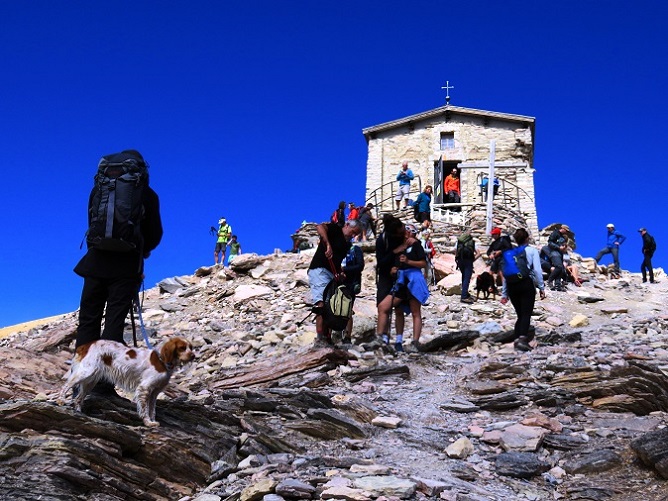 Foto: Andreas Koller / Wandertour / Mondlandschaft am Mont Thabor (3178m) / Chapelle du Thabor / 17.01.2019 01:28:10