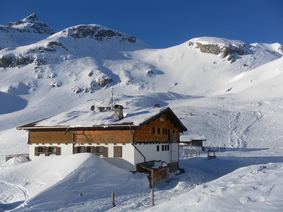 Foto: Wolfgang Lauschensky / Skitour / Piz Rims 3056m über Ostkar / Anstiegsmulden zur Sesvennascharte / 09.03.2019 16:53:36