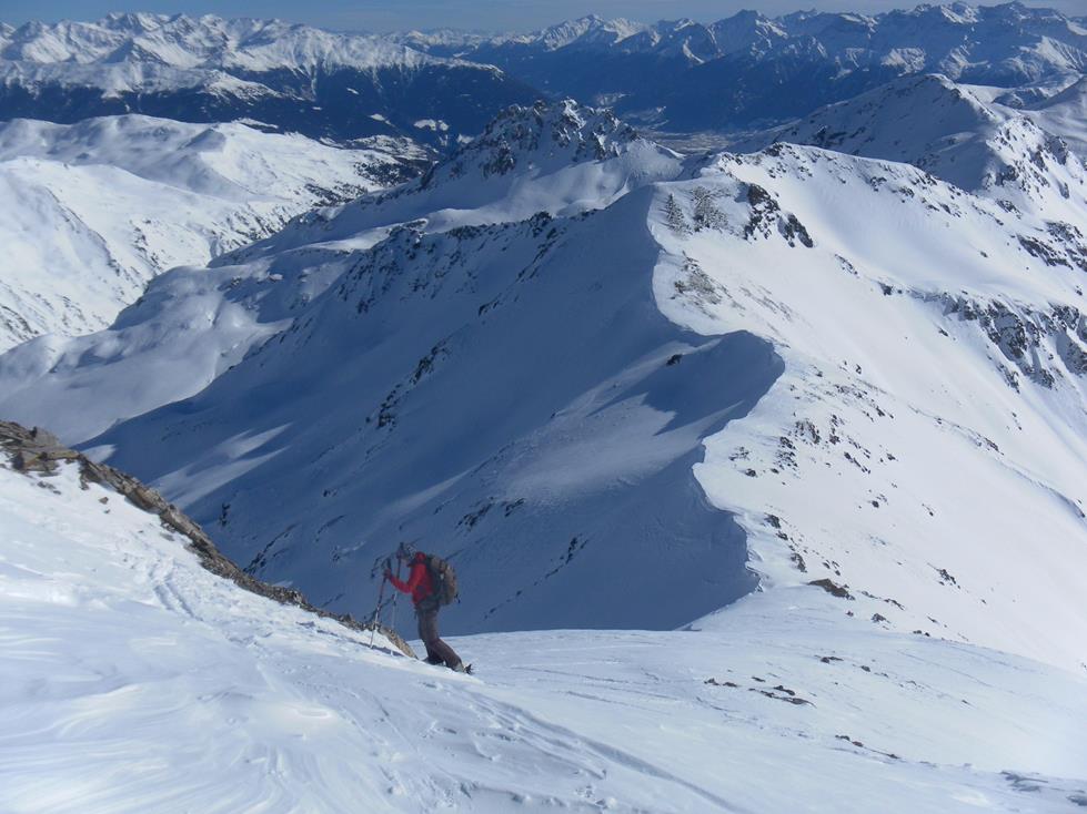 Foto: Wolfgang Lauschensky / Skitour / Piz Rims 3056m über Ostkar / Ausstieg zur Gipfelabflachung / 09.03.2019 16:52:42