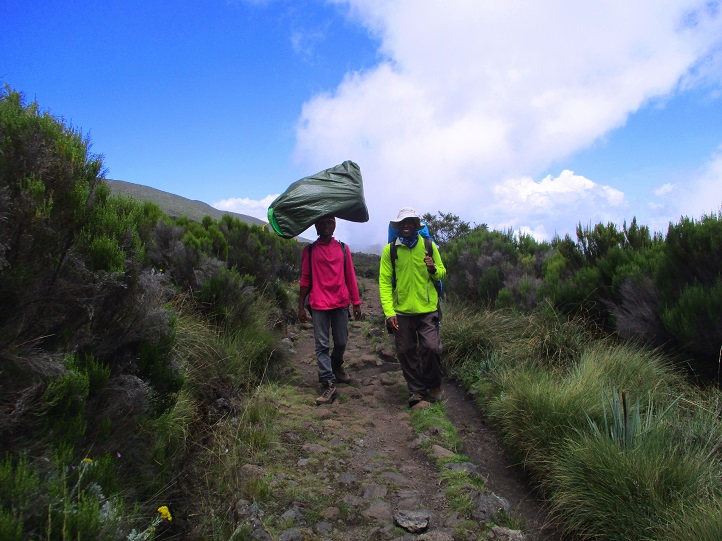 Foto: Andreas Koller / Wandertour / Climb and run: Kilimanjaro (5895m) / 14.04.2019 00:44:25