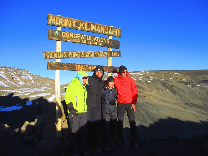 Foto: Andreas Koller / Wandertour / Climb and run: Kilimanjaro (5895m) / 14.04.2019 00:38:50