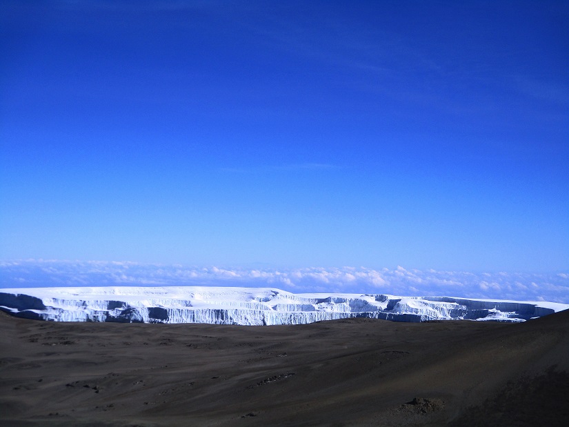 Foto: Andreas Koller / Wandertour / Climb and run: Kilimanjaro (5895m) / 14.04.2019 00:35:04