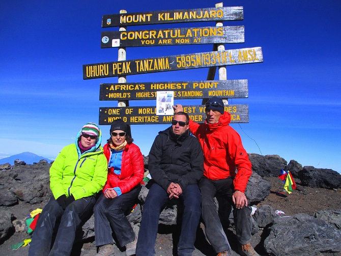 Foto: Andreas Koller / Wandertour / Climb and run: Kilimanjaro (5895m) / 14.04.2019 00:34:50