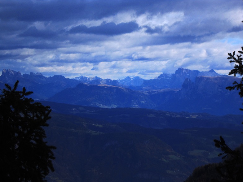 Foto: Andreas Koller / Wandertour / Rundtour Großer Laugen (2434m) / 25.04.2019 00:03:58