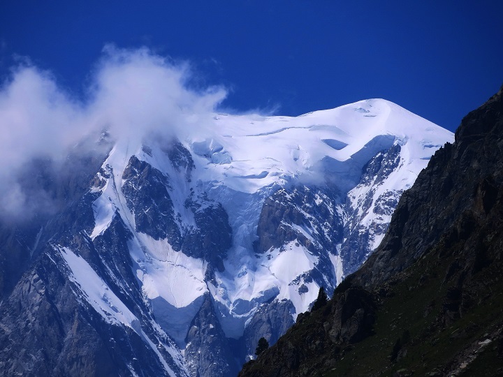 Foto: Andreas Koller / Wandertour / Im Val Ferret zum Rifugio Elena (2061m) / Montblanc (4810m) / 17.05.2019 02:32:21