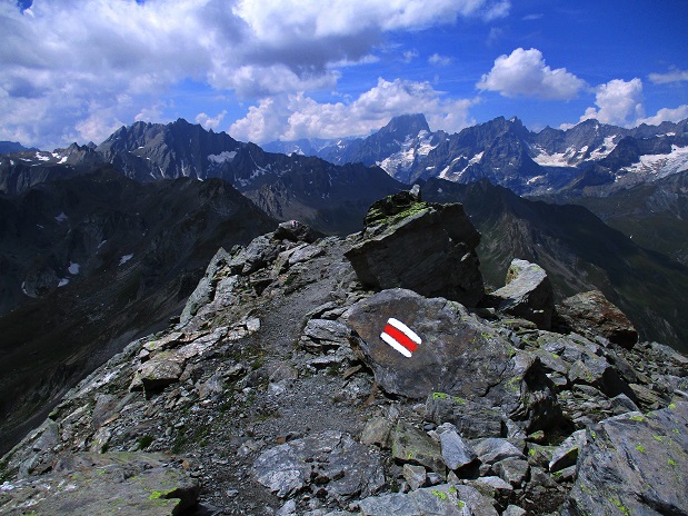 Foto: Andreas Koller / Klettersteigtour / Via ferrata de la Grande Chenalette et Pointe de Drone (2950m) / 02.08.2019 19:09:16