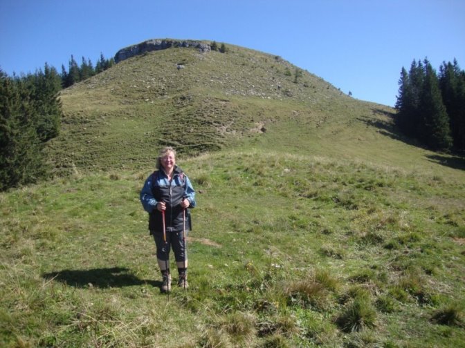 Foto: Wolfgang Dröthandl / Wandertour / Kleiner und Großer Königskogel / Abstieg vom Gipfel des Kleinen Königskogels (im Hintergrund Kreuz) / 25.09.2019 12:25:58