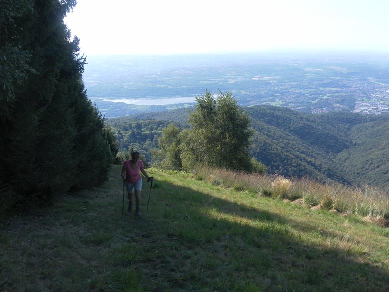 Foto: Wolfgang Lauschensky / Wandertour / Monte Palanzone über Monte Bolettone / Tiefblick in die Po-Ebene / 02.10.2019 19:53:09