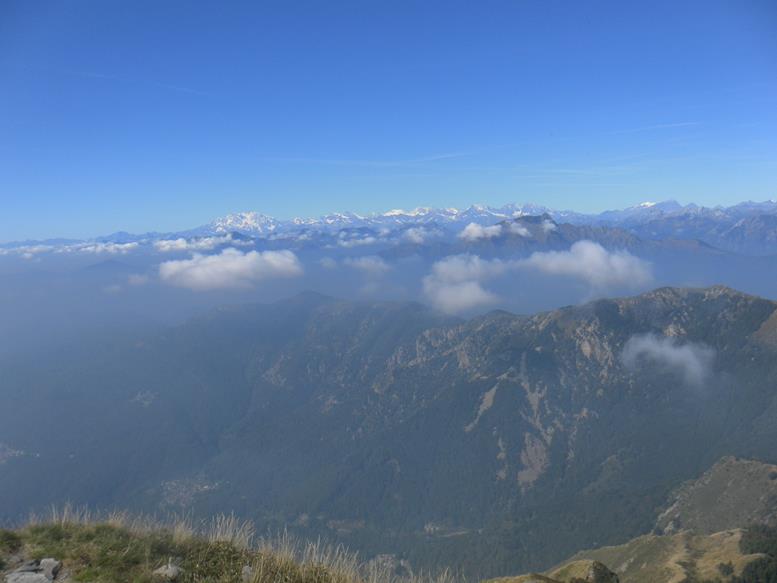 Foto: Wolfgang Lauschensky / Wandertour / Monte Tamaro 1963m bis Monte Lema 1619m / Walliser Eisriesen / 04.10.2019 01:12:22