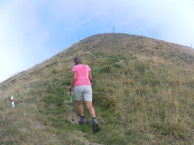 Foto: Wolfgang Lauschensky / Wandertour / Monte Tamaro 1963m bis Monte Lema 1619m / Monte Gradiccioli / 04.10.2019 01:12:03