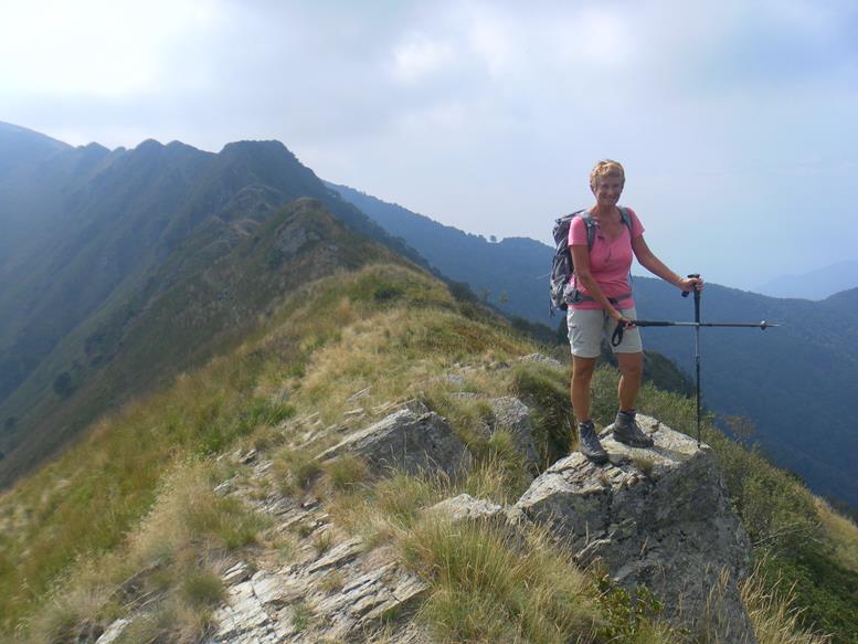 Foto: Wolfgang Lauschensky / Wandertour / Monte Tamaro 1963m bis Monte Lema 1619m / Monte Zottone / 04.10.2019 01:11:40