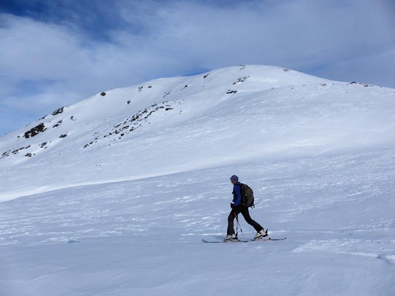 Foto: Wolfgang Lauschensky / Skitour / Gabesitten 2665m / Gabesittenhang und Gipfelaufbau / 05.01.2020 00:19:15