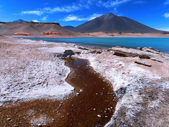 Foto: Andreas Koller / Wandertour / Große Salzwanderung um die Laguna Verde (4408m) / 28.01.2020 01:27:37