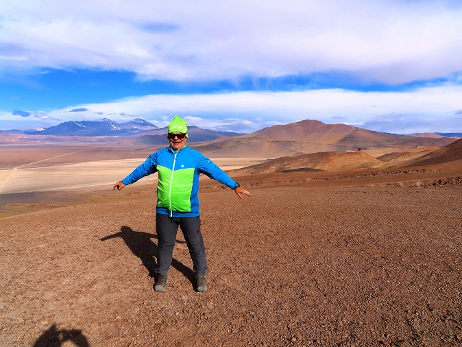 Foto: Andreas Koller / Wandertour / Cerro Laguna Santa Rosa (4132m) / Letzte Momente am Gipfel, dann geht es wieder hinunter / 30.01.2020 02:37:25