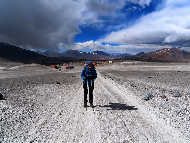 Foto: Andreas Koller / Wandertour / Nevado Ojos del Salado (6893m) / Ausgangspunkt für die Besteigung des Ojos: Refugio Atacama / 04.04.2020 01:00:00