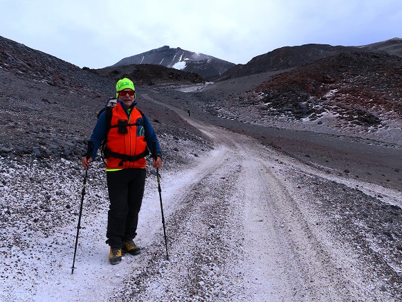 Foto: Andreas Koller / Wandertour / Nevado Ojos del Salado (6893m) / Nevado Ojos del Salado im Hintergrund / 04.04.2020 00:59:24