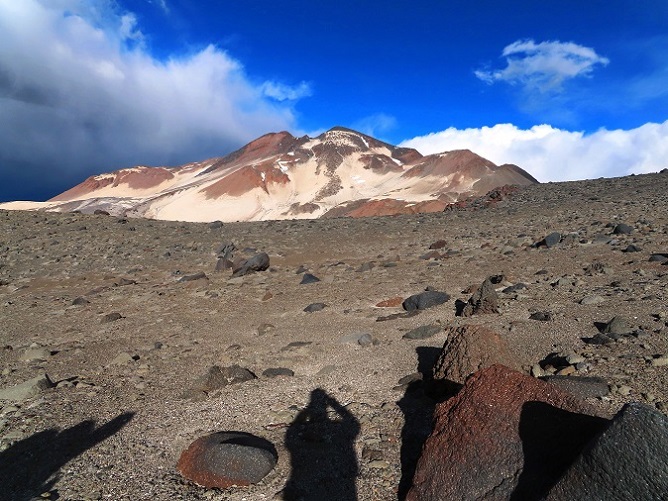 Foto: Andreas Koller / Wandertour / Nevado Ojos del Salado (6893m) / 04.04.2020 00:59:04