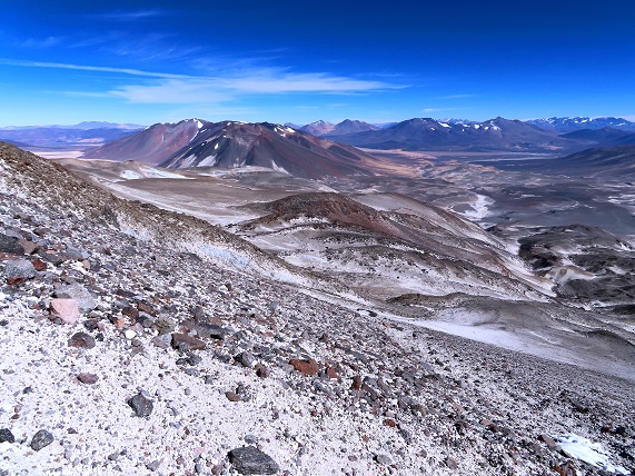 Foto: Andreas Koller / Wandertour / Nevado Ojos del Salado (6893m) / 04.04.2020 00:56:38