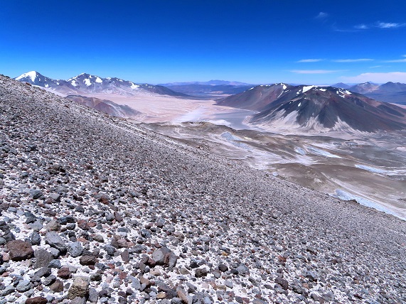 Foto: Andreas Koller / Wandertour / Nevado Ojos del Salado (6893m) / 04.04.2020 00:54:19