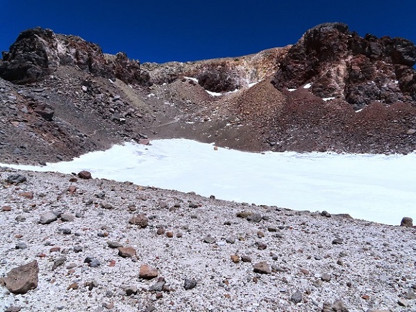 Foto: Andreas Koller / Wandertour / Nevado Ojos del Salado (6893m) / Die Caldera / 04.04.2020 00:53:54