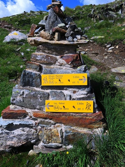 Foto: Andreas Koller / Wandertour / Panorama-Dreitausender Alta Luce (3186m) / 08.05.2020 01:18:33
