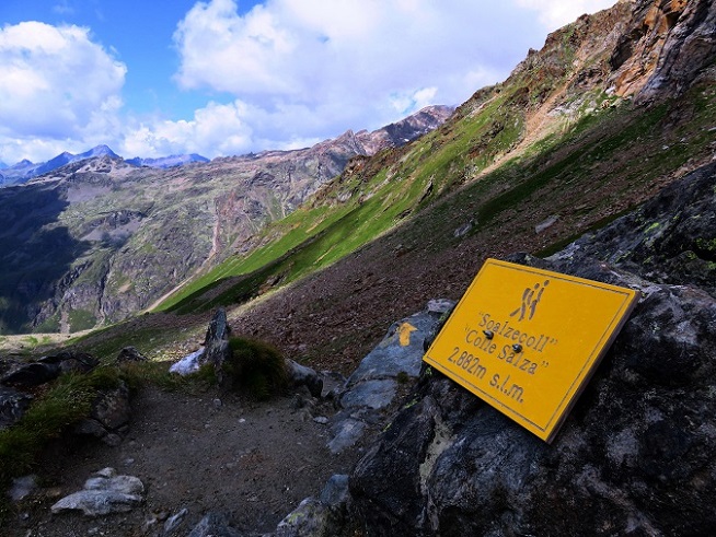 Foto: Andreas Koller / Wandertour / Panorama-Dreitausender Alta Luce (3186m) / Colle Salza / 08.05.2020 01:17:24
