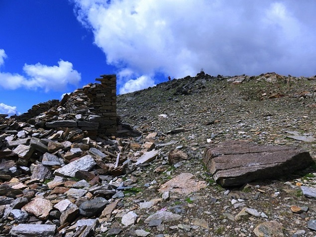 Foto: Andreas Koller / Wandertour / Panorama-Dreitausender Alta Luce (3186m) / Gipfel in Sicht / 08.05.2020 01:15:50