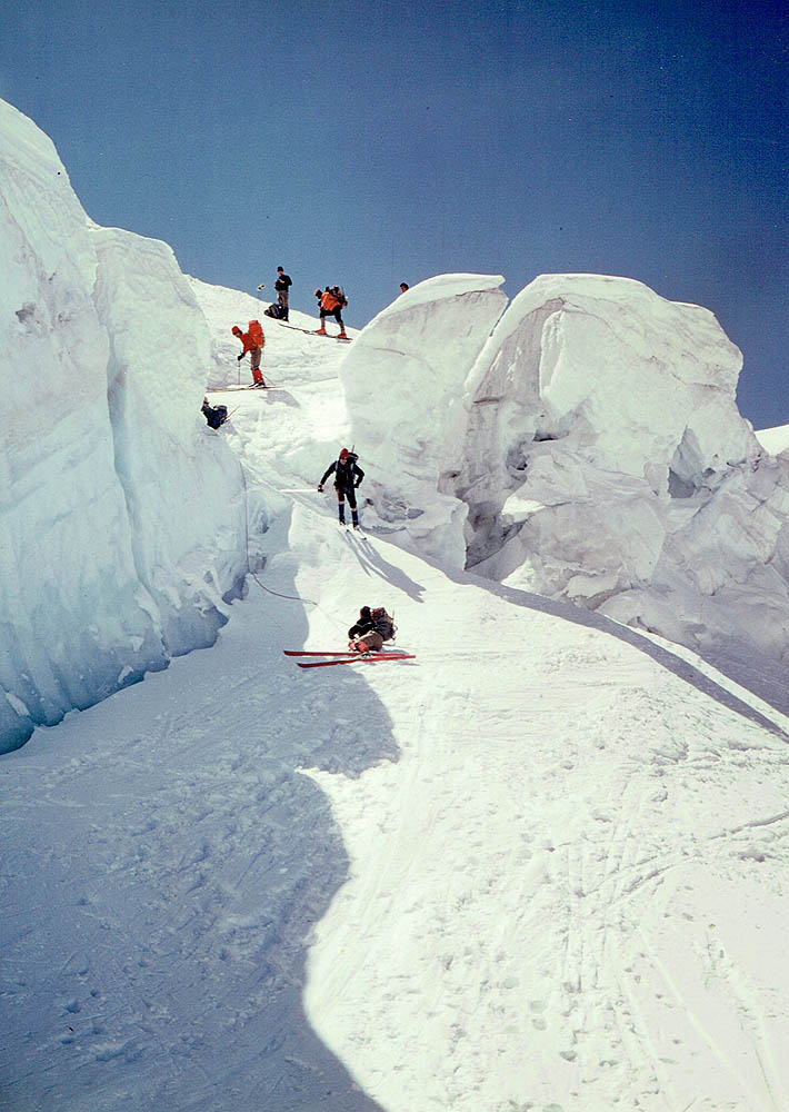 Foto: Rupert Gredler / Skitour / Piz Palü Hauptgipfel / Abfahrt durch den Bruch / 15.06.2020 20:34:41
