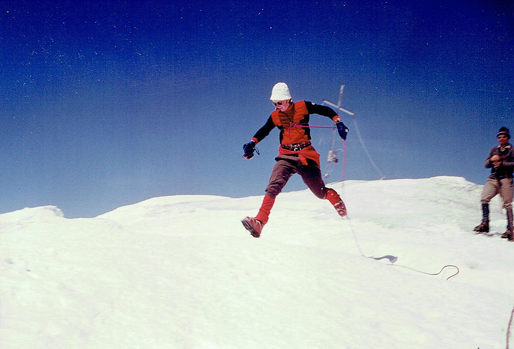 Foto: Rupert Gredler / Skitour / Piz Palü Hauptgipfel / Spaltensprung / 18.06.2020 09:22:34