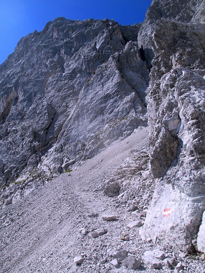 Foto: Andreas Koller / Klettersteigtour / Klettersteig Brudertunnel und Lamsenspitze (2508m) / Einstieg / 12.09.2020 22:30:23