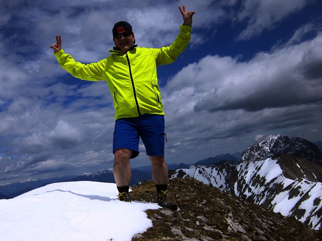 Foto: Andreas Koller / Wandertour / Unterwegs im Jauken-Massiv (2247m) / Gipfel Mitterkofel / 24.09.2020 22:58:38