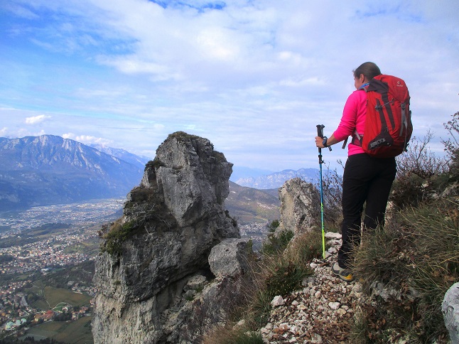 Foto: Andreas Koller / Klettersteigtour / Via ferrata Giordano Bertotti und Chegul (1357m) / Am felsgrat, wo sich der Einstieg befindet / 14.10.2020 00:49:41