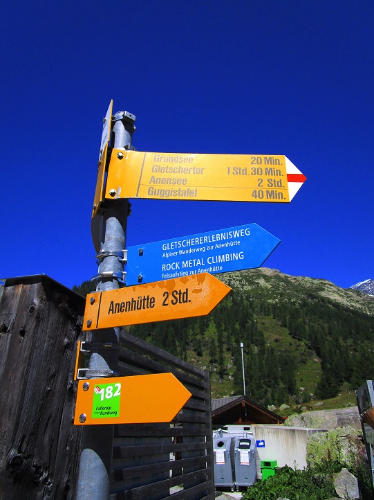 Foto: Andreas Koller / Klettersteigtour / Klettersteig Rock Metal Climbing zur Anenhütte (2366m) / 25.12.2020 18:27:36