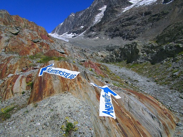 Foto: Andreas Koller / Klettersteigtour / Klettersteig Rock Metal Climbing zur Anenhütte (2366m) / Klare Ansage / 25.12.2020 18:25:12
