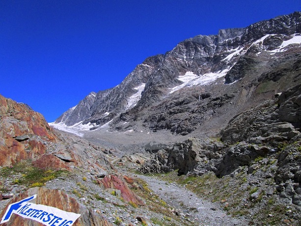 Foto: Andreas Koller / Klettersteigtour / Klettersteig Rock Metal Climbing zur Anenhütte (2366m) / 25.12.2020 18:24:29