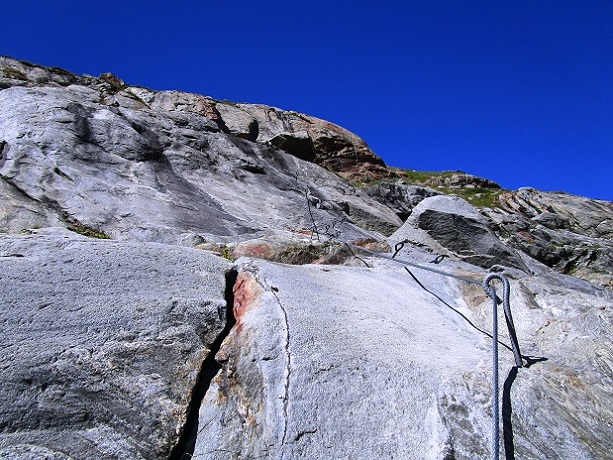 Foto: Andreas Koller / Klettersteigtour / Klettersteig Rock Metal Climbing zur Anenhütte (2366m) / 25.12.2020 18:21:52
