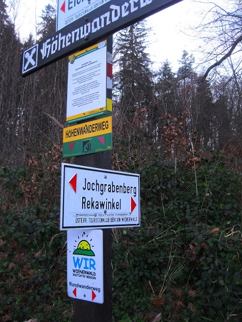 Foto: Andreas Koller / Wandertour / WIR - Runde über den Jochgrabenberg (645m) / Fast zurück in Rekawinkel / 10.01.2021 23:38:16