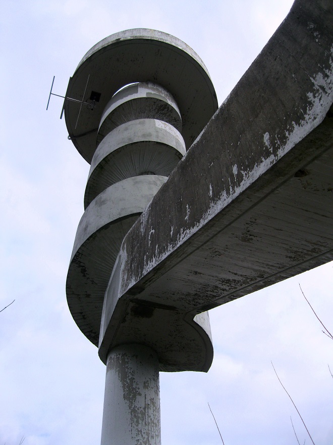 Foto: Andreas Koller / Wandertour / Am Planetenweg zur Leopold-Figl-Warte am Tulbingerkogel (495m) / 07.04.2021 15:03:47