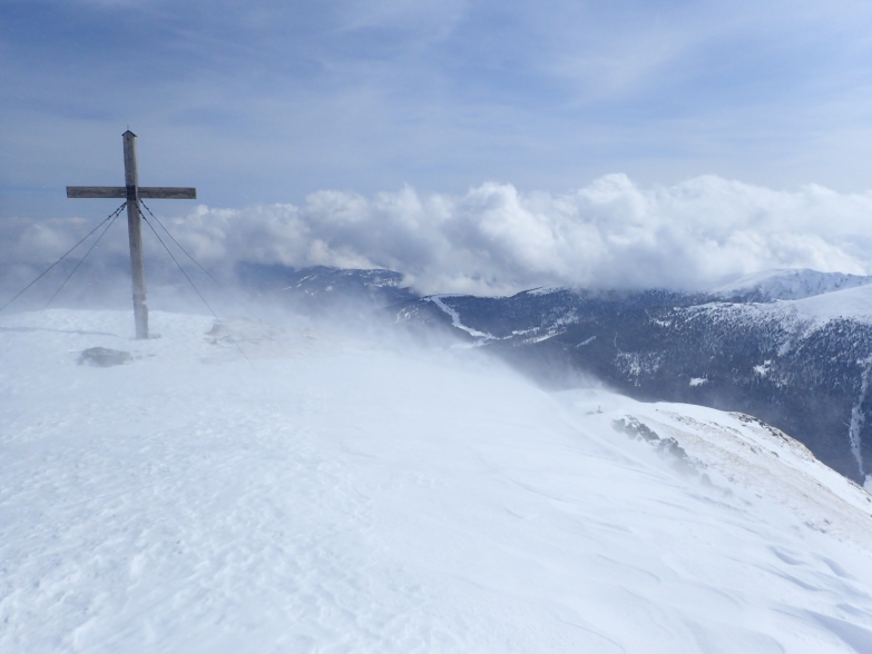 Foto: Manfred Karl / Skitour / Wintertalernock, 2394 m / Schneefegen am Wintertalernock / 19.04.2021 06:58:03