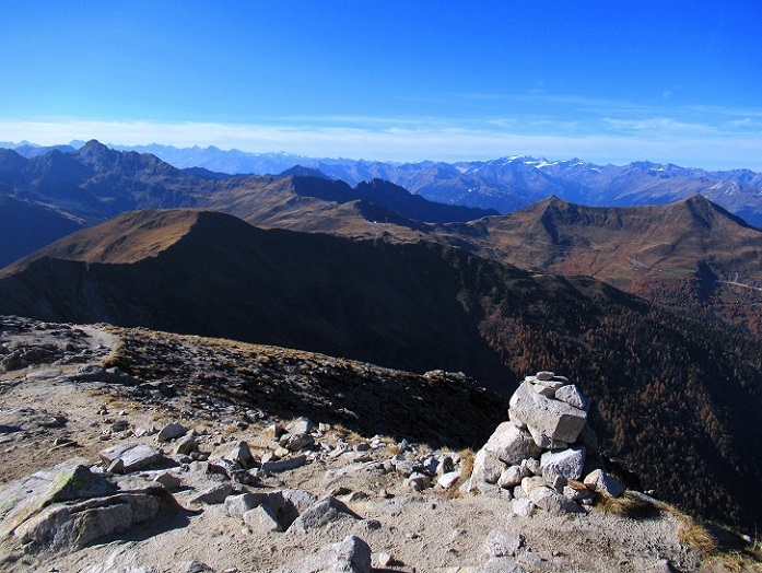 Foto: Andreas Koller / Wandertour / Große Aussicht von der Tatschspitze (2526m) / 22.04.2021 22:04:10