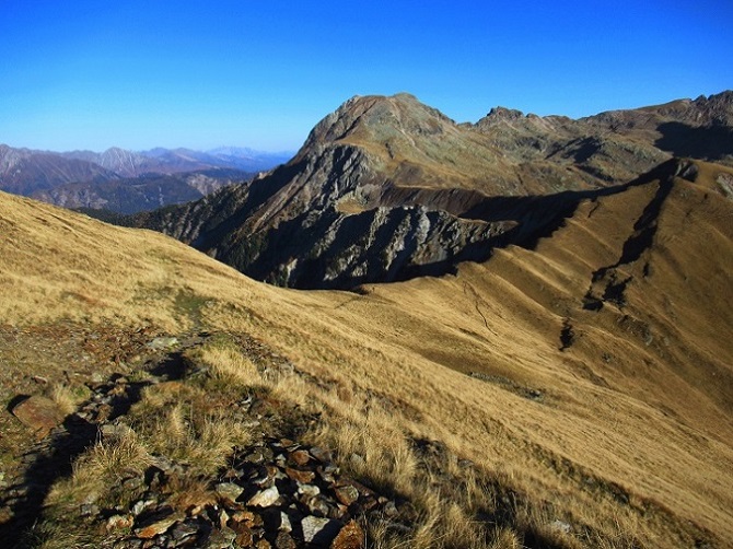 Foto: Andreas Koller / Wandertour / Große Aussicht von der Tatschspitze (2526m) / 22.04.2021 22:01:48