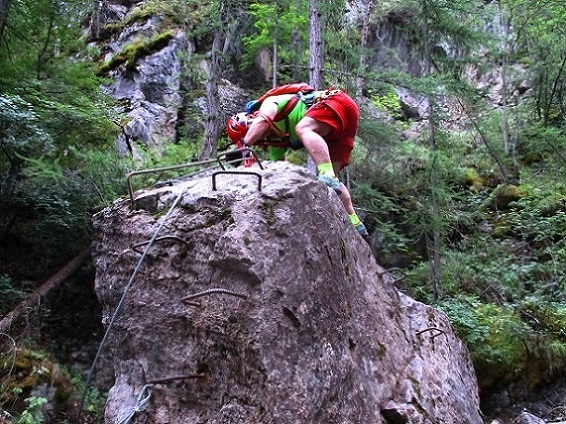 Foto: Andreas Koller / Klettersteigtour / Via ferrata du Torrent de la Combe (1575m) / 19.05.2021 02:29:21