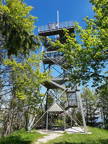 Foto: Wolfgang Dröthandl / Wandertour / Prochenberg von Maria Seesal / Die neue Aussichtswarte, gesponsert von Fa. Welser (Gresten) anlässlich des 325jährigen Firmenjubiläums / 19.06.2021 13:15:23