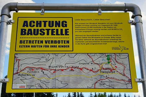 Foto: Wolfgang Dröthandl / Wandertour / Aus dem Mürztal auf die Stanglalpe (Stanglalm) / Hier wird sich in nächster Zeit einiges ändern... (Windpark - Baustelle Stanglalm, gleich hinter der Hütte) / 15.08.2021 19:13:12