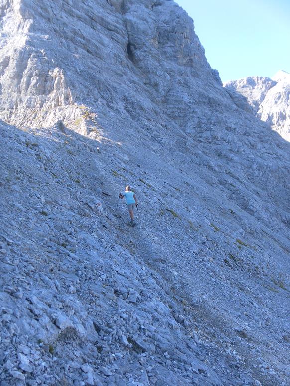 Foto: Wolfgang Lauschensky / Wandertour / Birkkarspitze 2749m und Ödkarspitzen über Brendelsteig / Nordgrat Aufsteilung / 20.09.2021 21:42:44